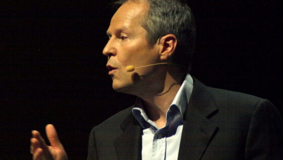 Yves Guillemot defende cloud streaming