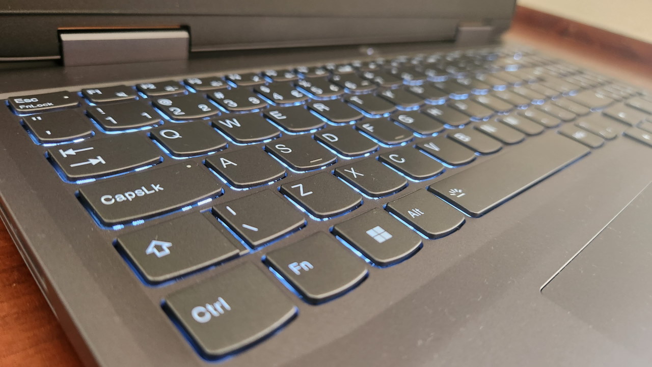 Lenovo LOQ - teclado com backlight