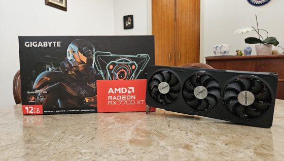 AMD Radeon RX 7700 XT
