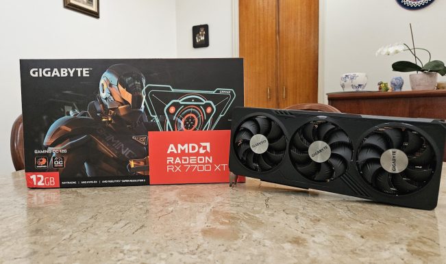 AMD Radeon RX 7700 XT