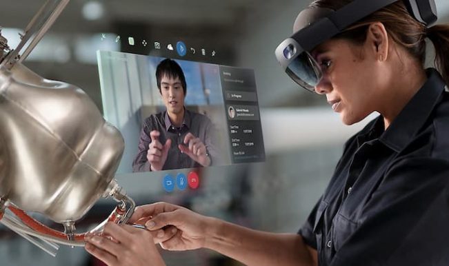 Microsoft HoloLens 2