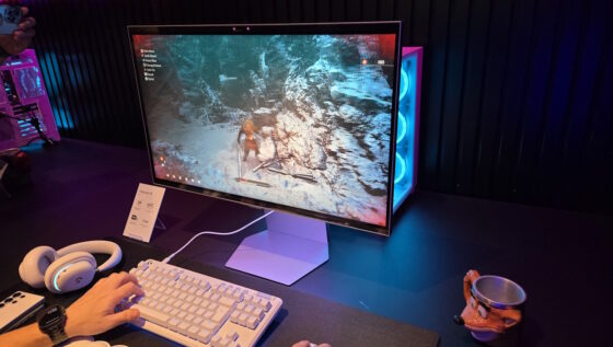 Samsung Odyssey 3D (2)