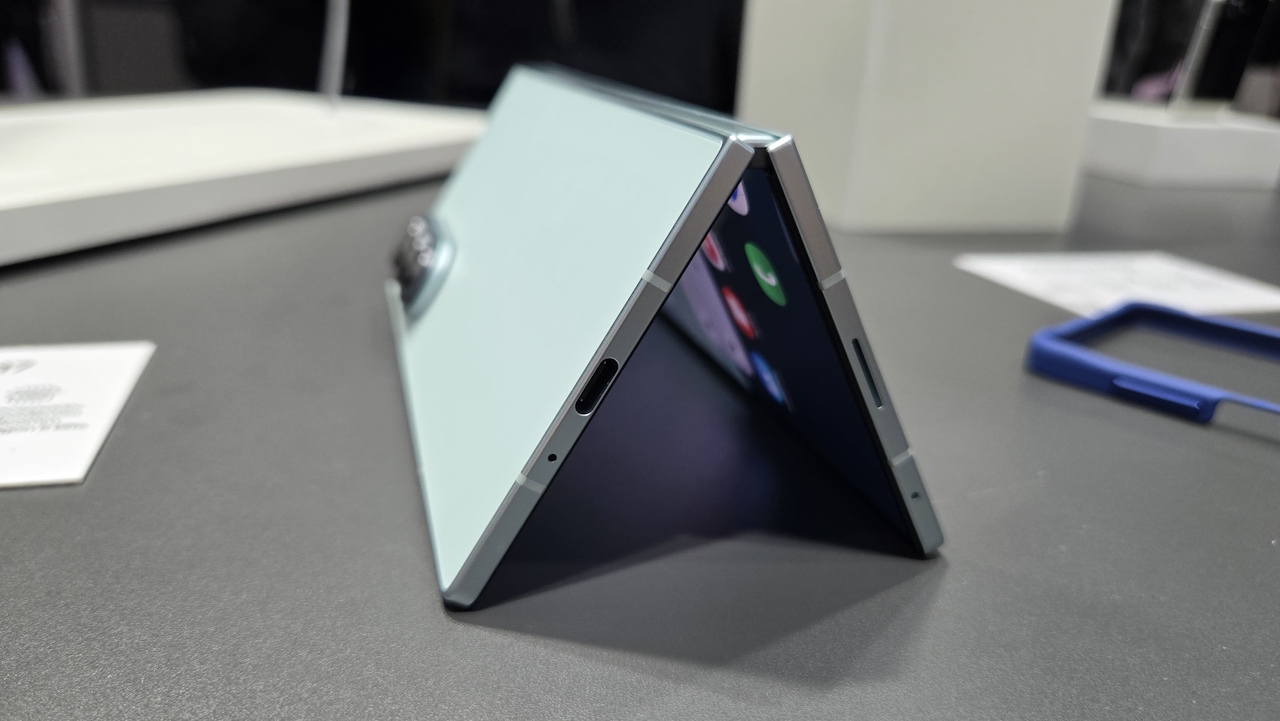 Galaxy Z Fold7 - espessura