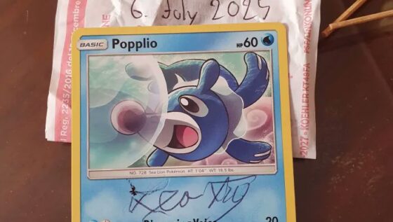 Popplio Pokémon autógrafo Papa Leão 14