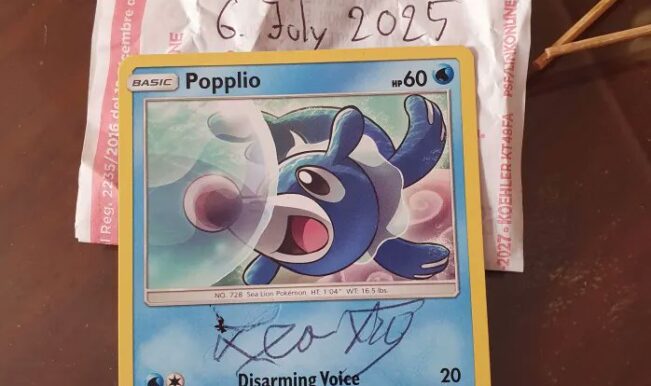 Popplio Pokémon autógrafo Papa Leão 14