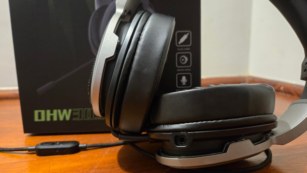 Acer OHW303 - espumas