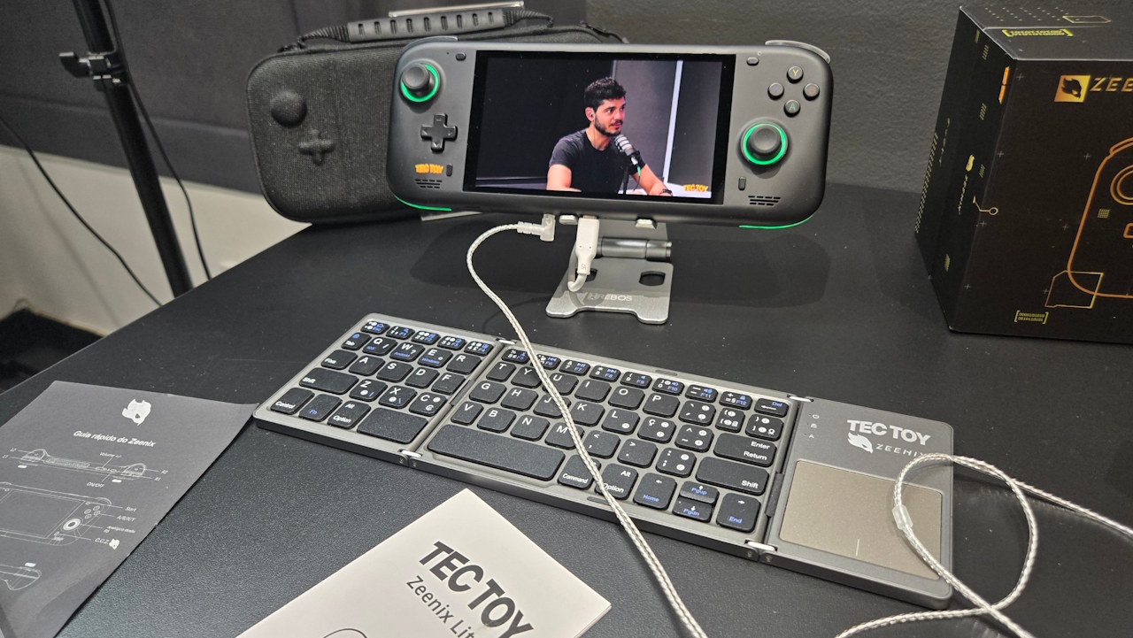 Zeenix com teclado portátil