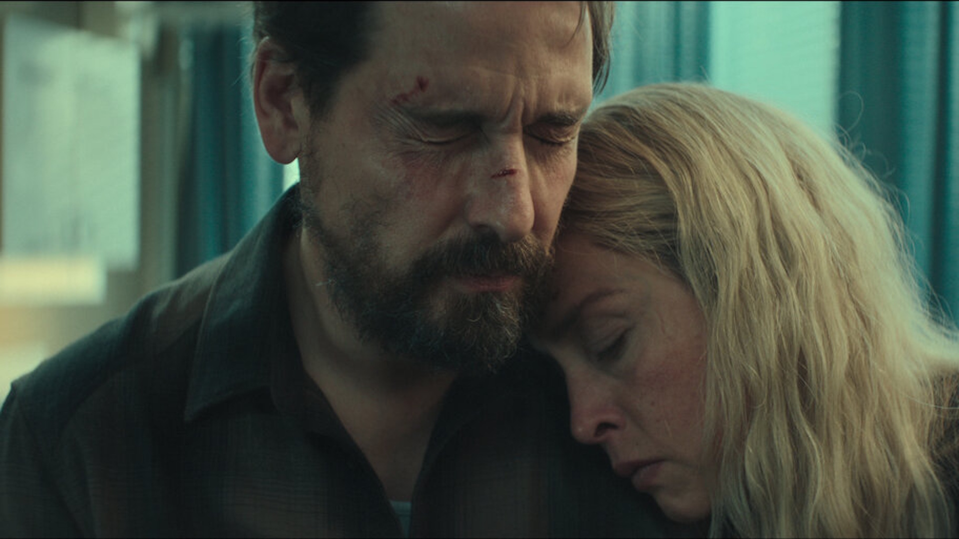 Unfamiliar - lançamento da Netflix