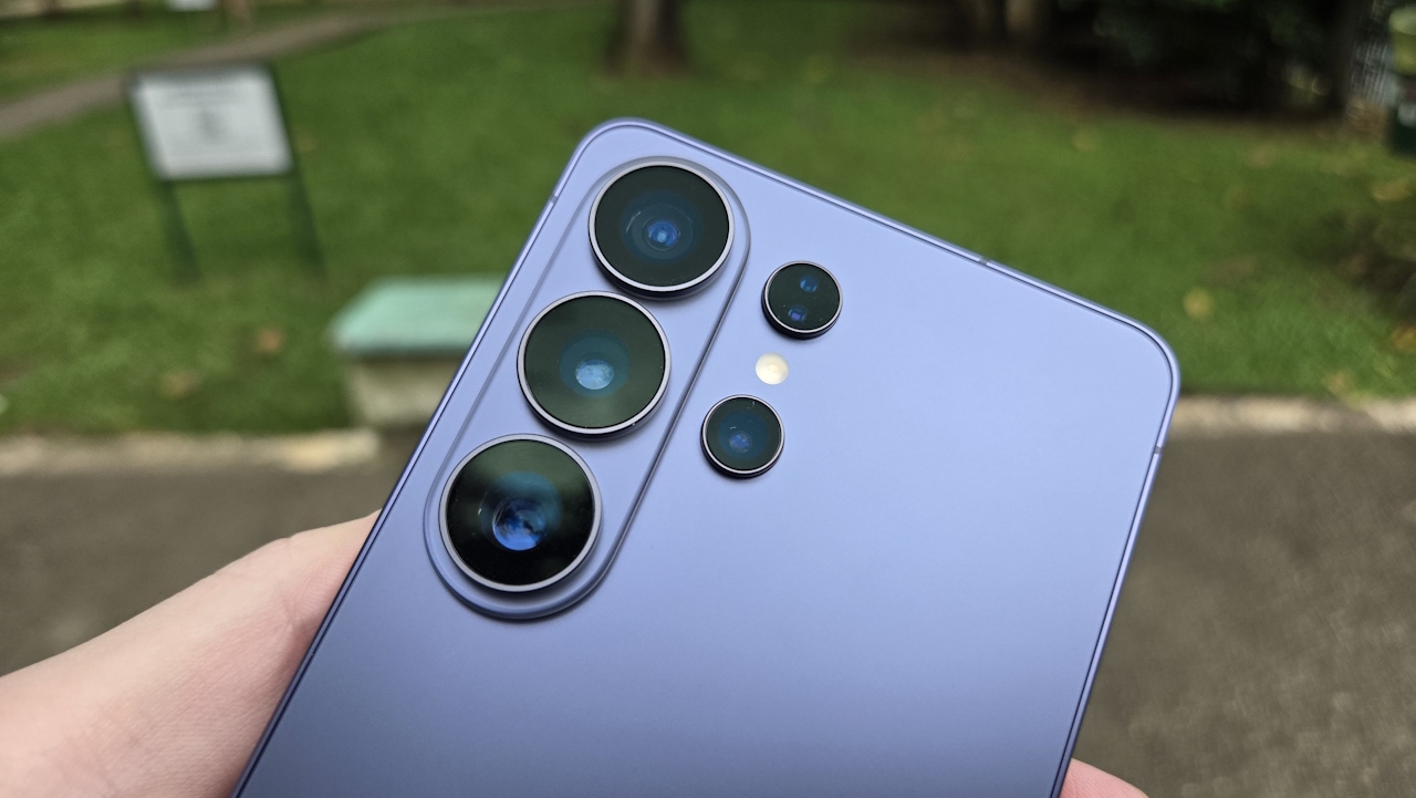 Galaxy S26 Ultra - acabamento nas lentes