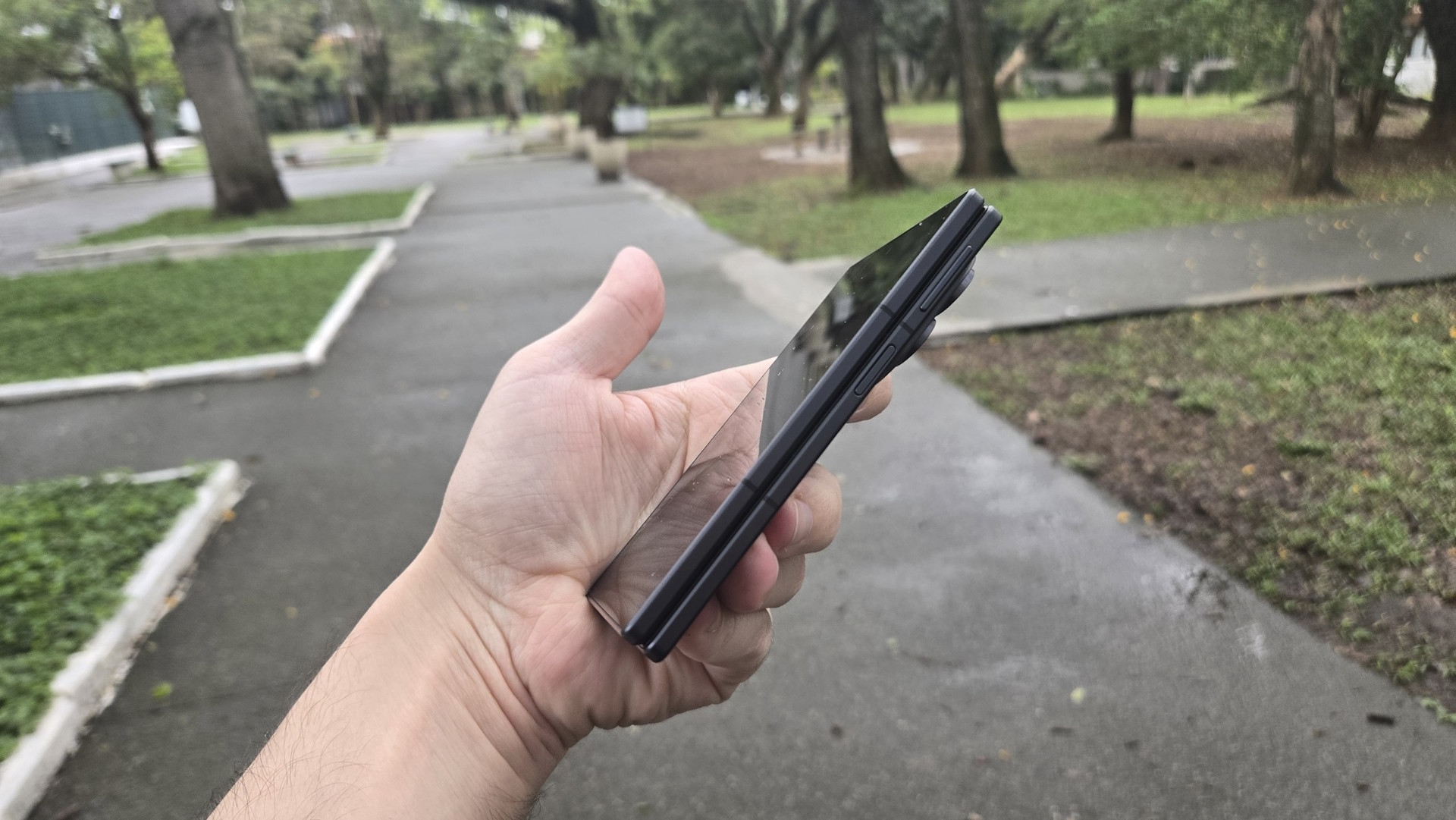 Galaxy Z Fold8 - espessura