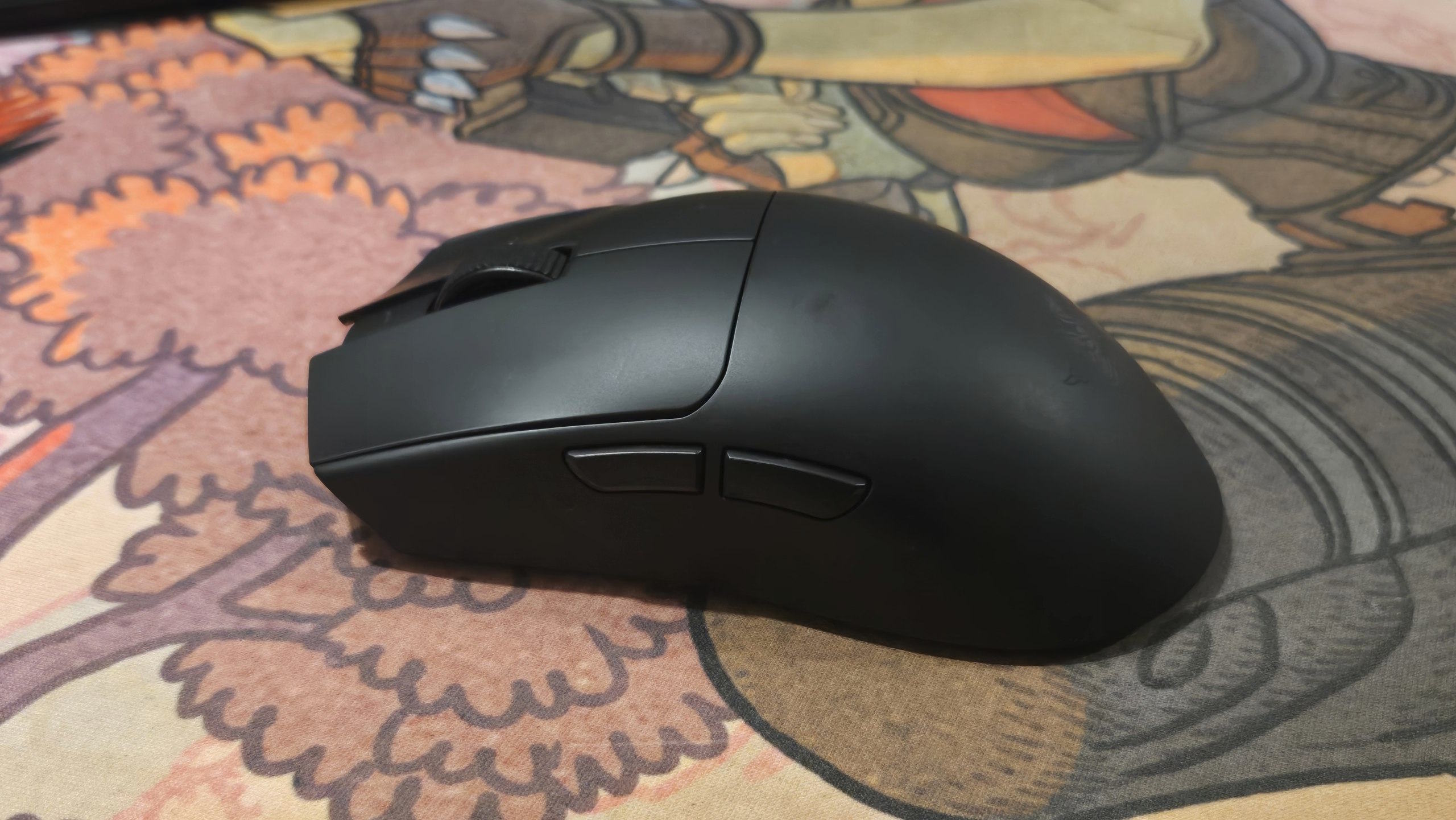 Razer Viper V4 Pro Razer Viper V4 Pro - design e acabamento (3)